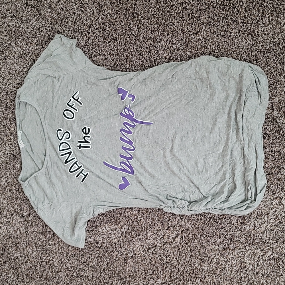 Hands off the bump maternity top